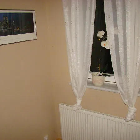 Scarlett * Zitzewitz